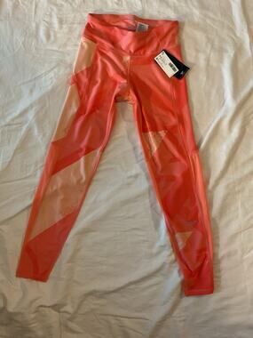 Reebok Run Essential AOP printed Running Leggings Coral Pink